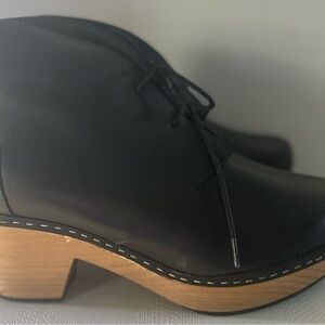 Rare!!! Lisa B leather Bootie